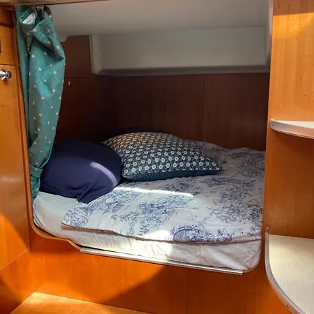 Bateau Nirvana 7,6 M Bateau-hôtel *